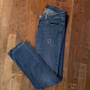 Levi’s 524 super low destroyed skinny jeans
